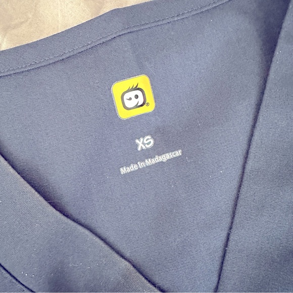 NWT Wonderwink origins scrub top size XS - Picture 5 of 8